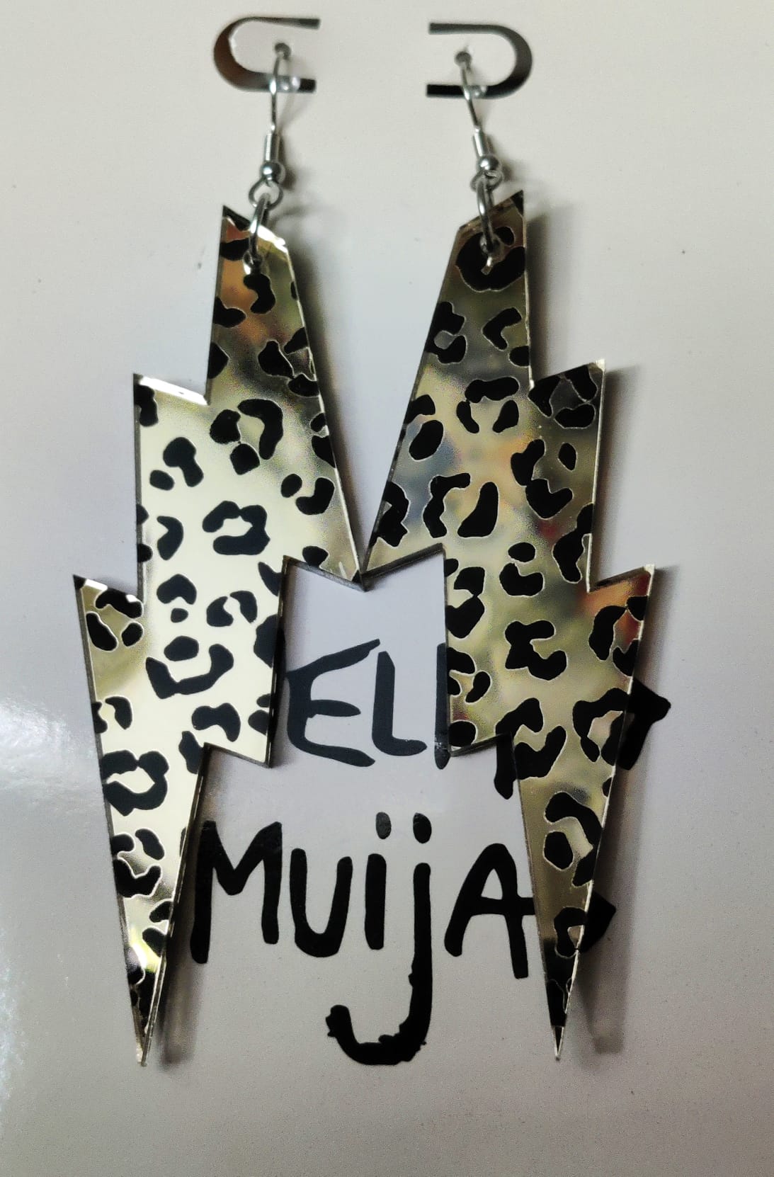 JÄTTISALAMA LEOPARDI